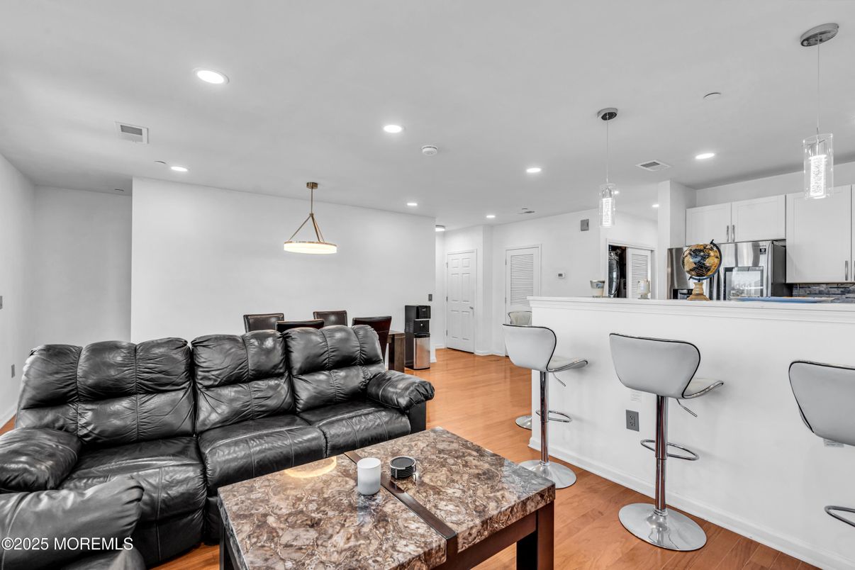Interior, Kitchen, Living room, Pendant Lights, Recessed Lighting, Wood Texture Flooring