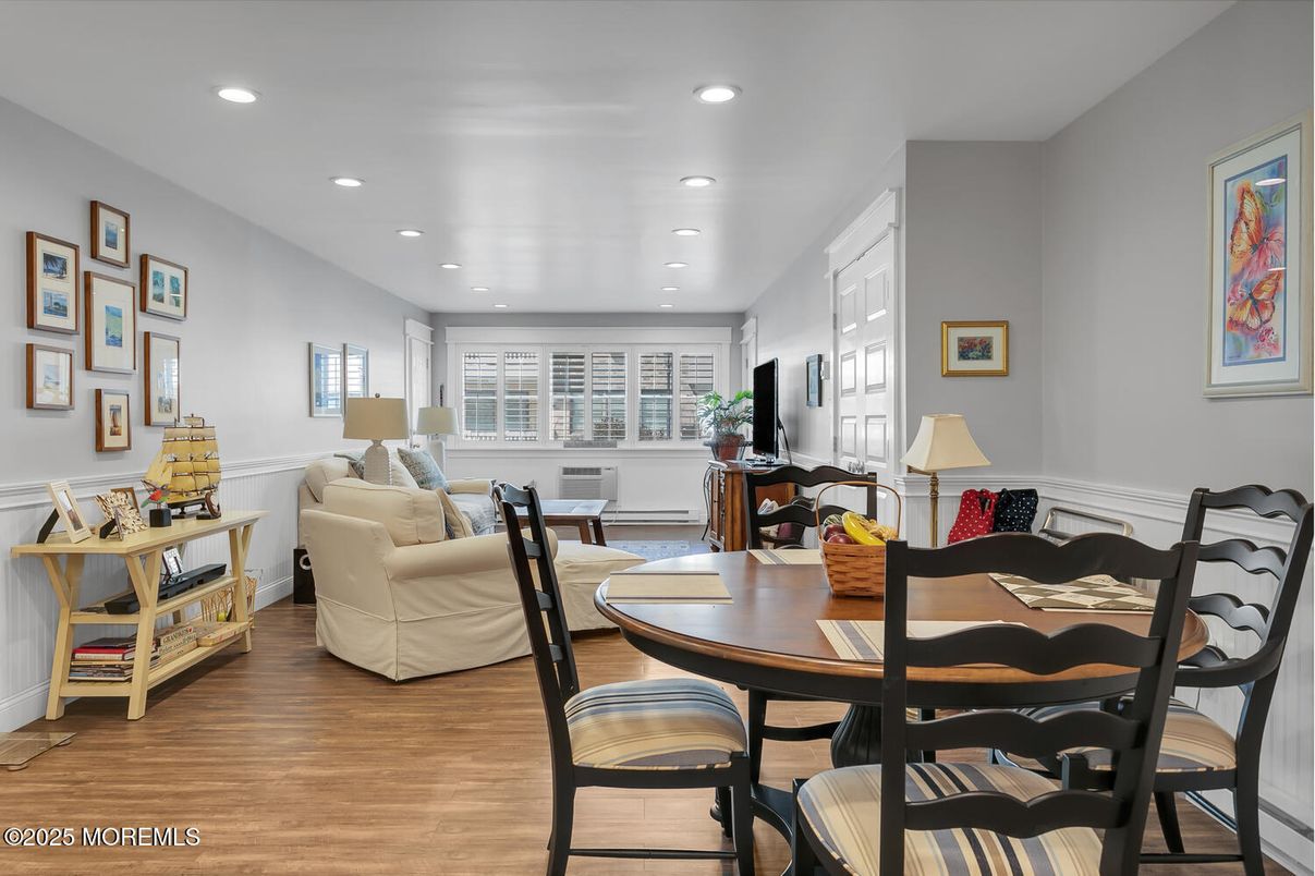 Dining room, Interior, Living room, Recessed Lighting, Wood Texture Flooring