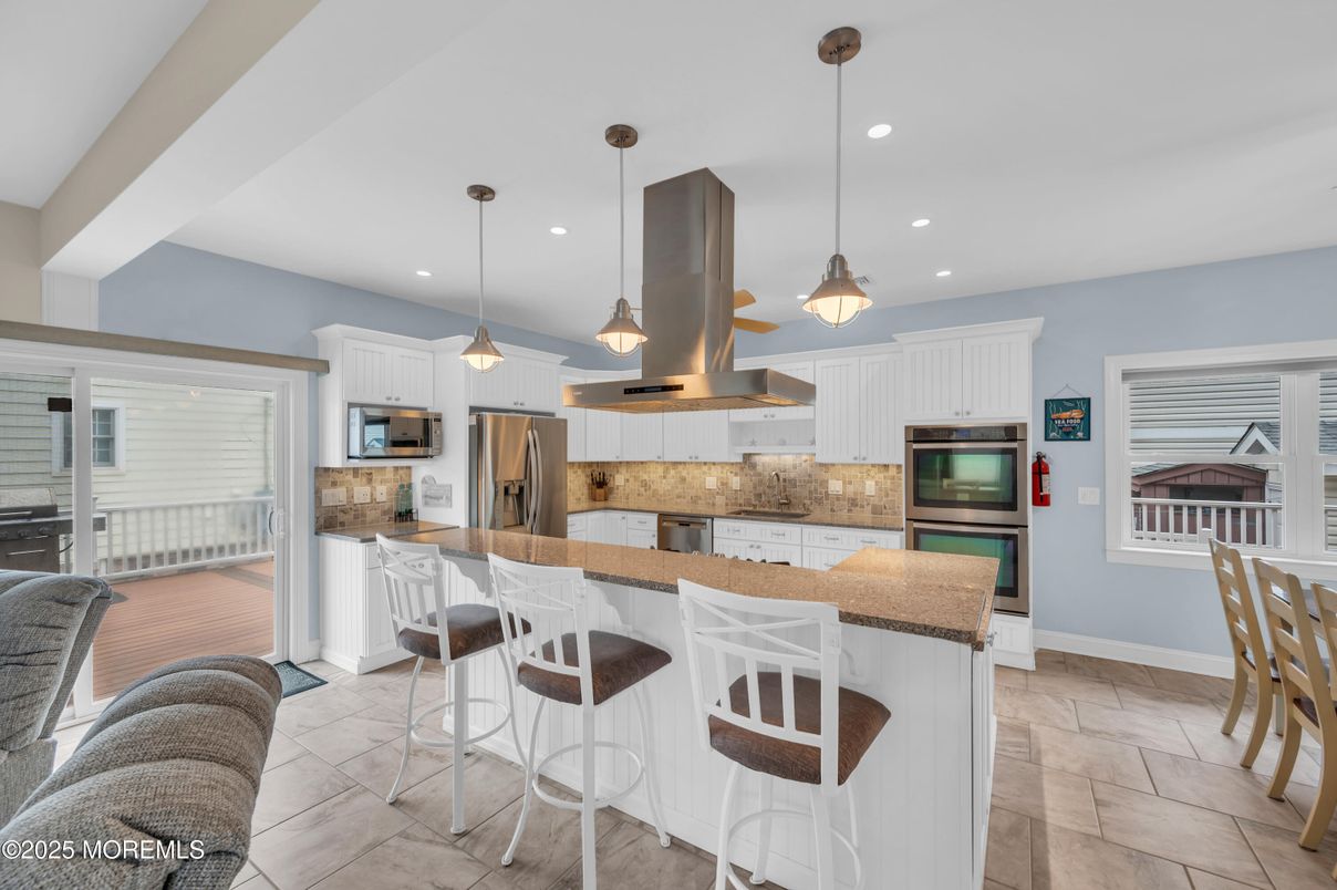 Interior, Kitchen, Pendant Lights, Recessed Lighting, Stainless Steel Appliances