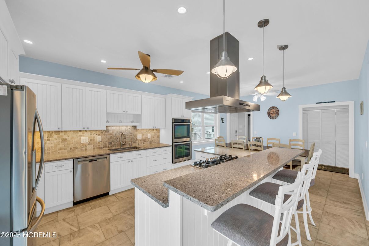 Interior, Kitchen, Pendant Lights, Recessed Lighting, Stainless Steel Appliances