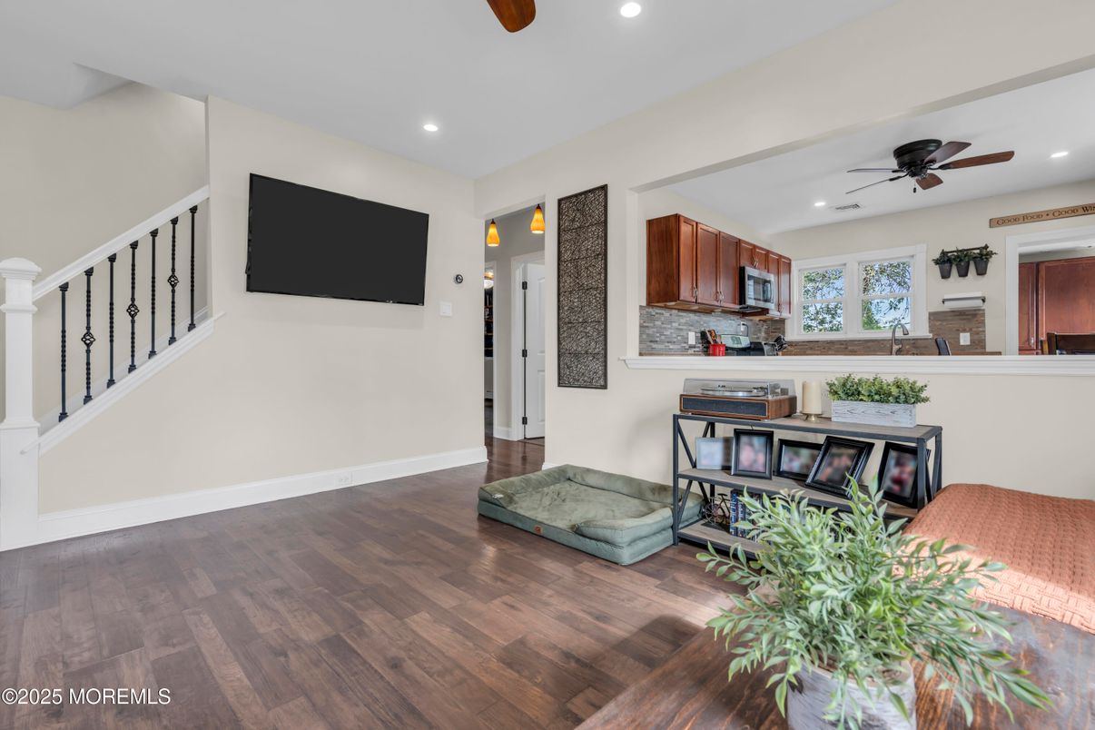 Interior, Kitchen, Recessed Lighting, Wood Texture Flooring