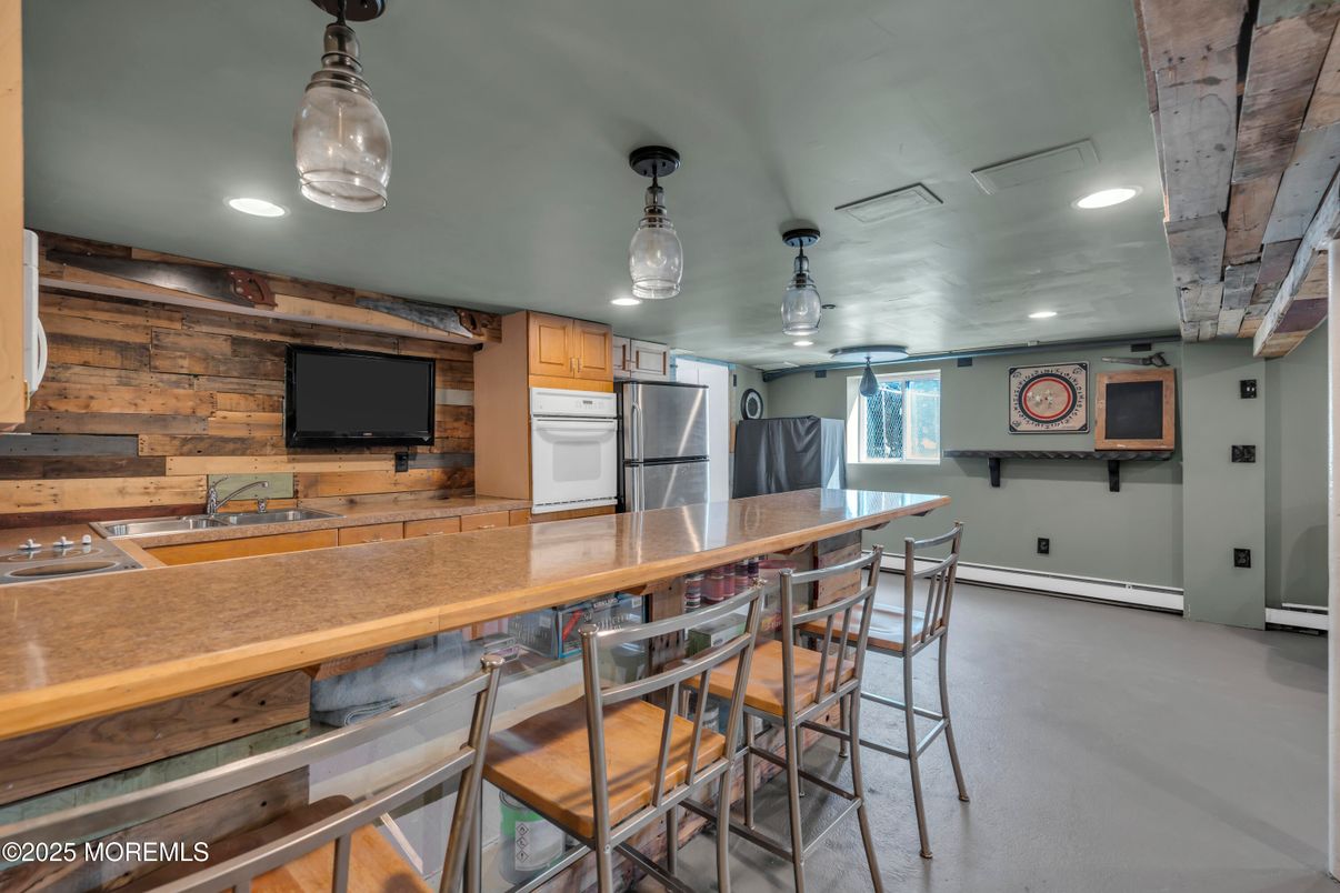 Interior, Kitchen, Recessed Lighting, Wooden Walls