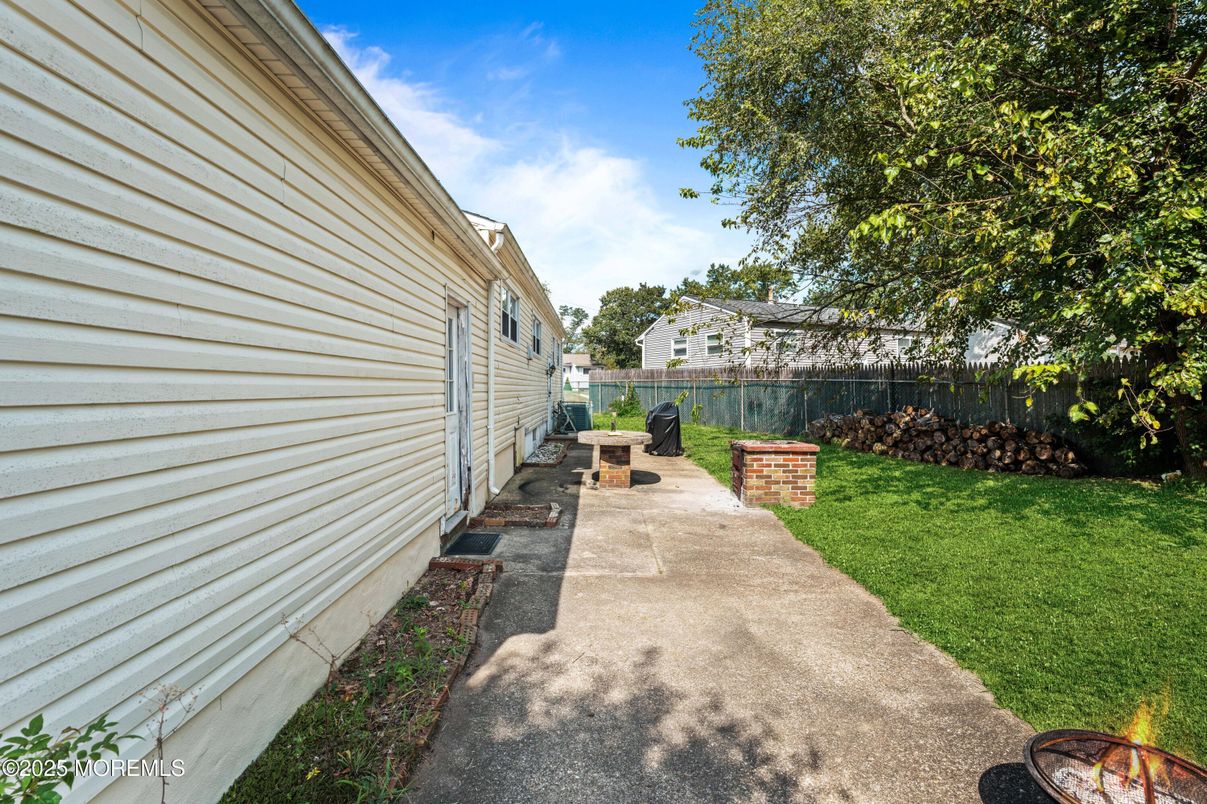 Backyard, Exterior