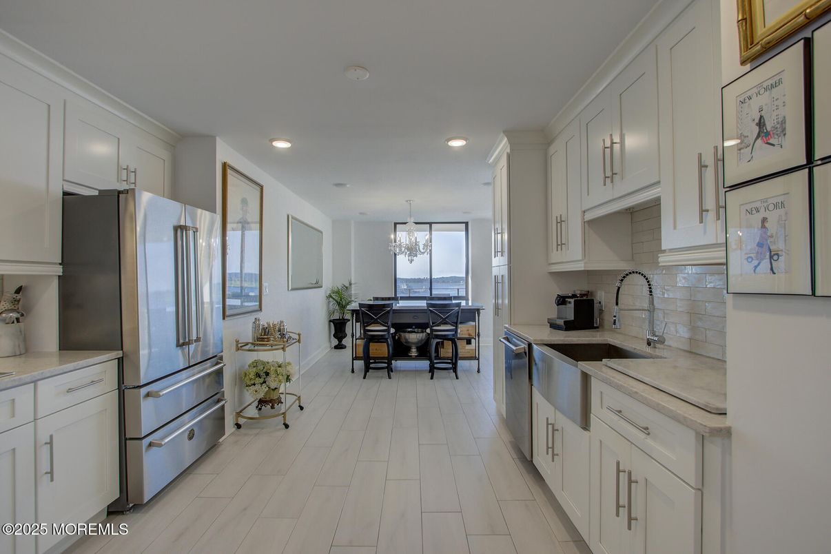 Chandelier, Dining room, Interior, Kitchen, Recessed Lighting, Stainless Steel Appliances, Wood Texture Flooring