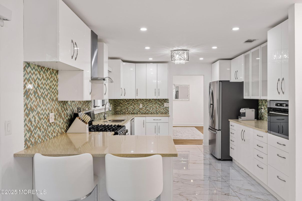 Interior, Kitchen, Marble, Recessed Lighting