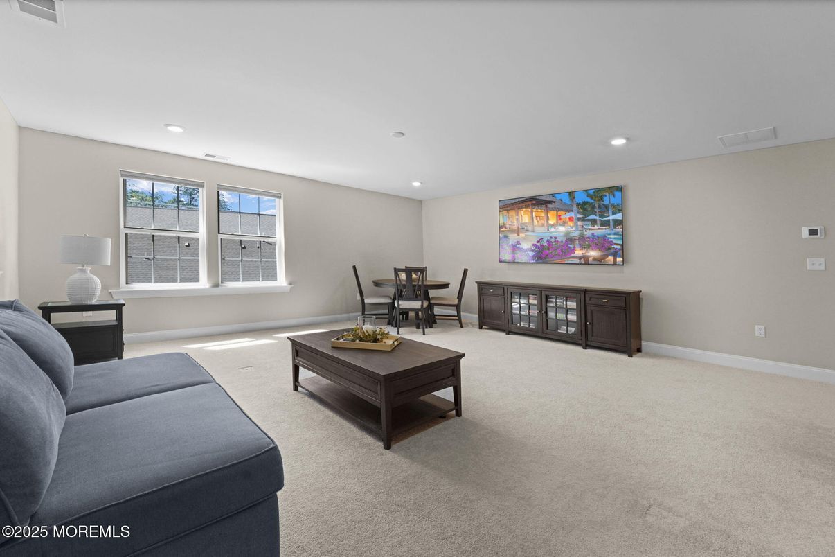 Dining room, Interior, Living room, Recessed Lighting