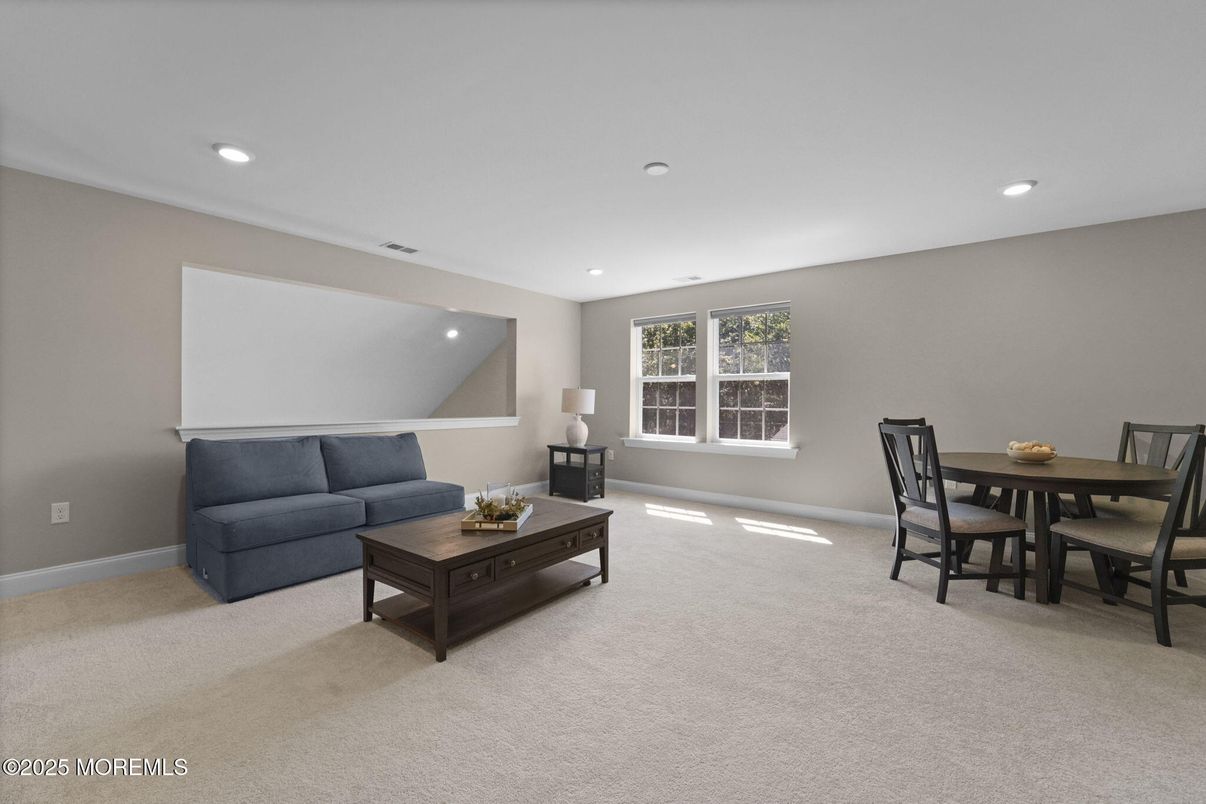 Dining room, Interior, Recessed Lighting