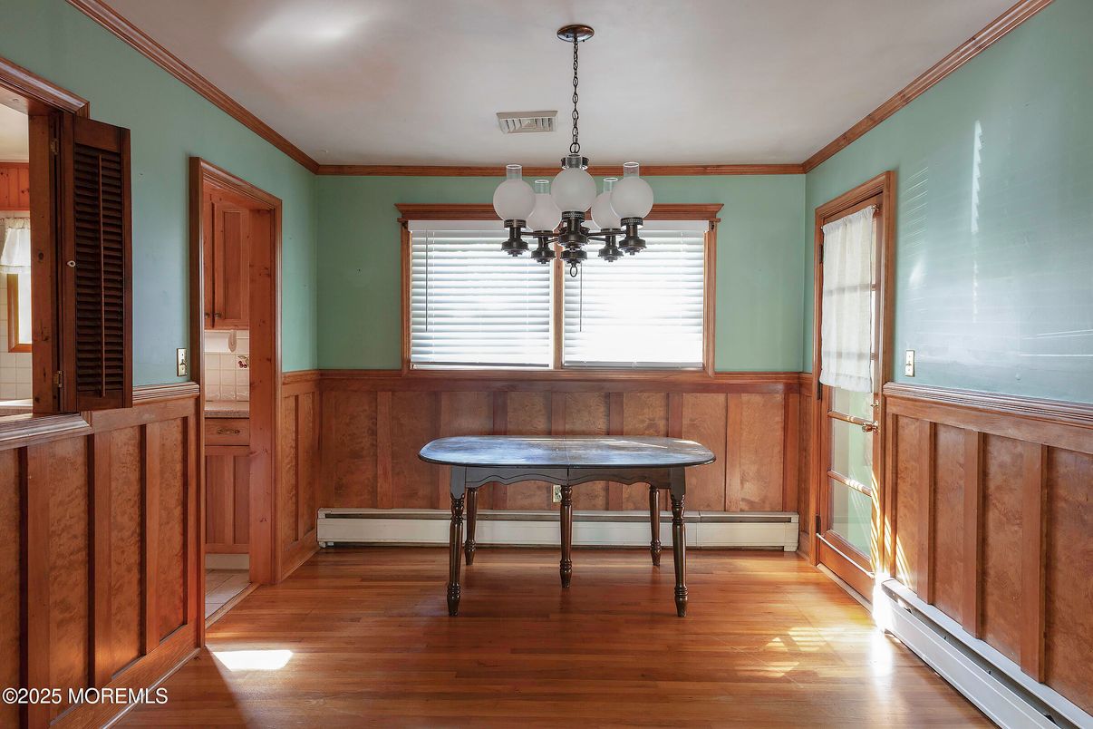 Chandelier, Interior, Wood Texture Flooring