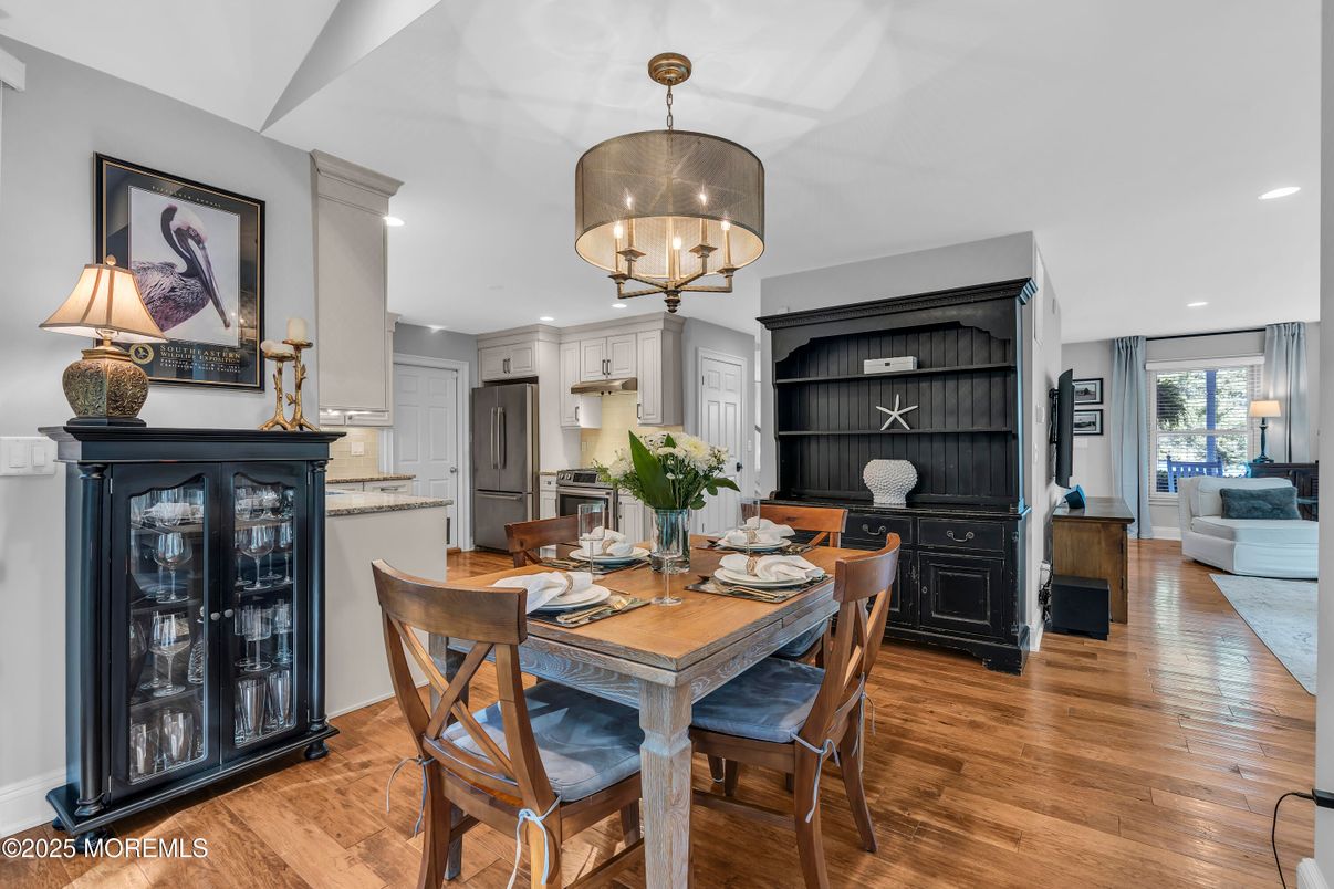 Chandelier, Dining room, Interior, Kitchen, Recessed Lighting, Wood Texture Flooring