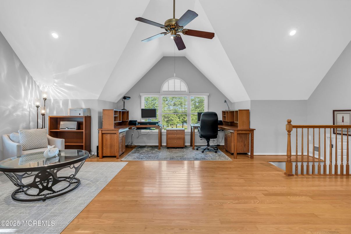 Home Office, Interior, Recessed Lighting, Wood Texture Flooring