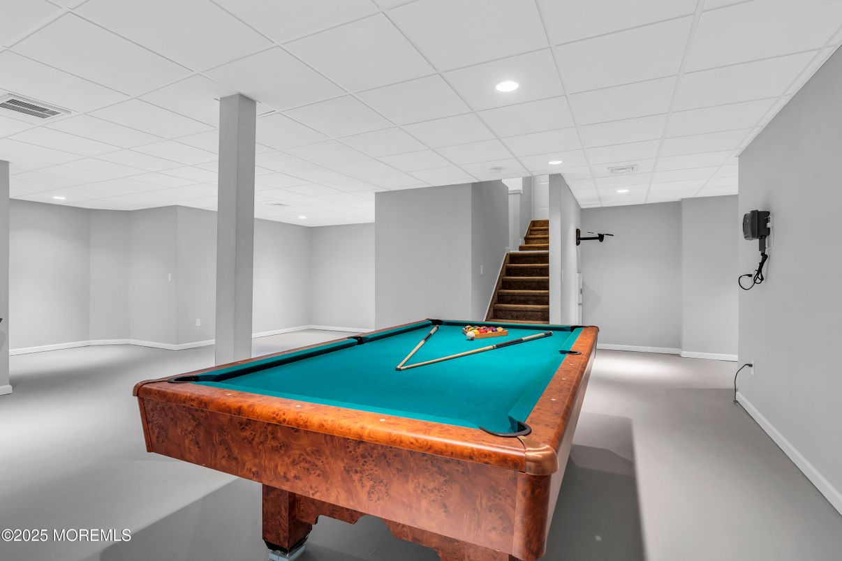 Billiard Table, Game Room, Interior, Recessed Lighting