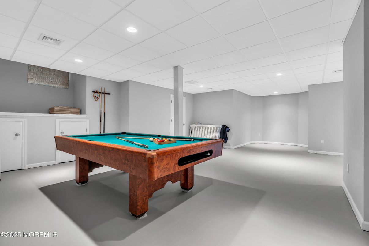 Billiard Table, Game Room, Interior, Recessed Lighting