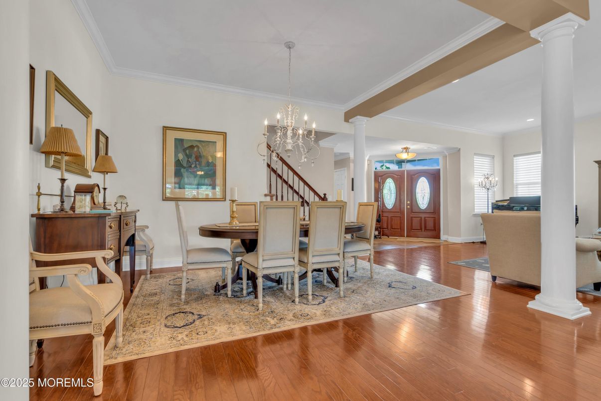 Chandelier, Dining room, Interior, Recessed Lighting, Wood Texture Flooring
