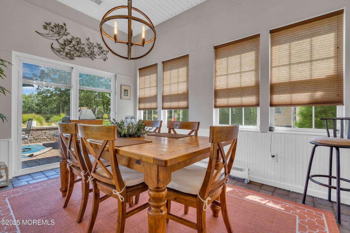 Dining room, Interior, Pendant Lights
