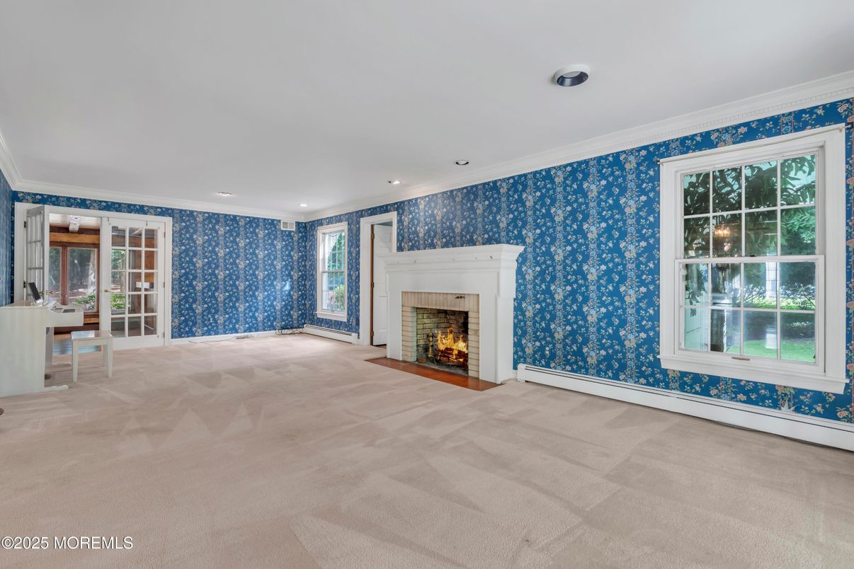 Empty room, Fireplace, Interior, Recessed Lighting