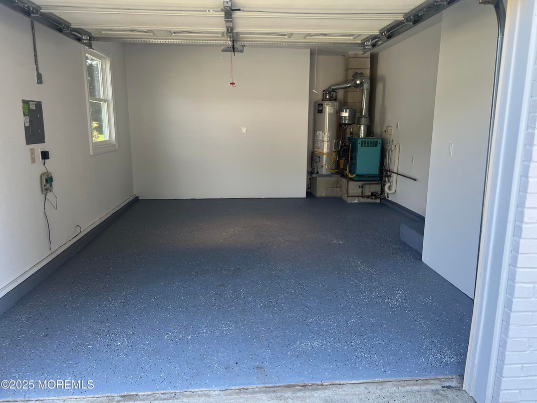 Garage, Interior