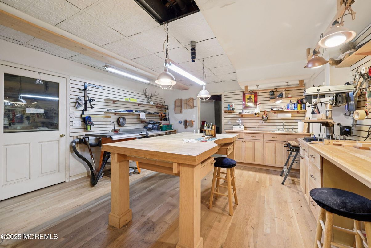 Interior, Kitchen, Pendant Lights, Wood Texture Flooring