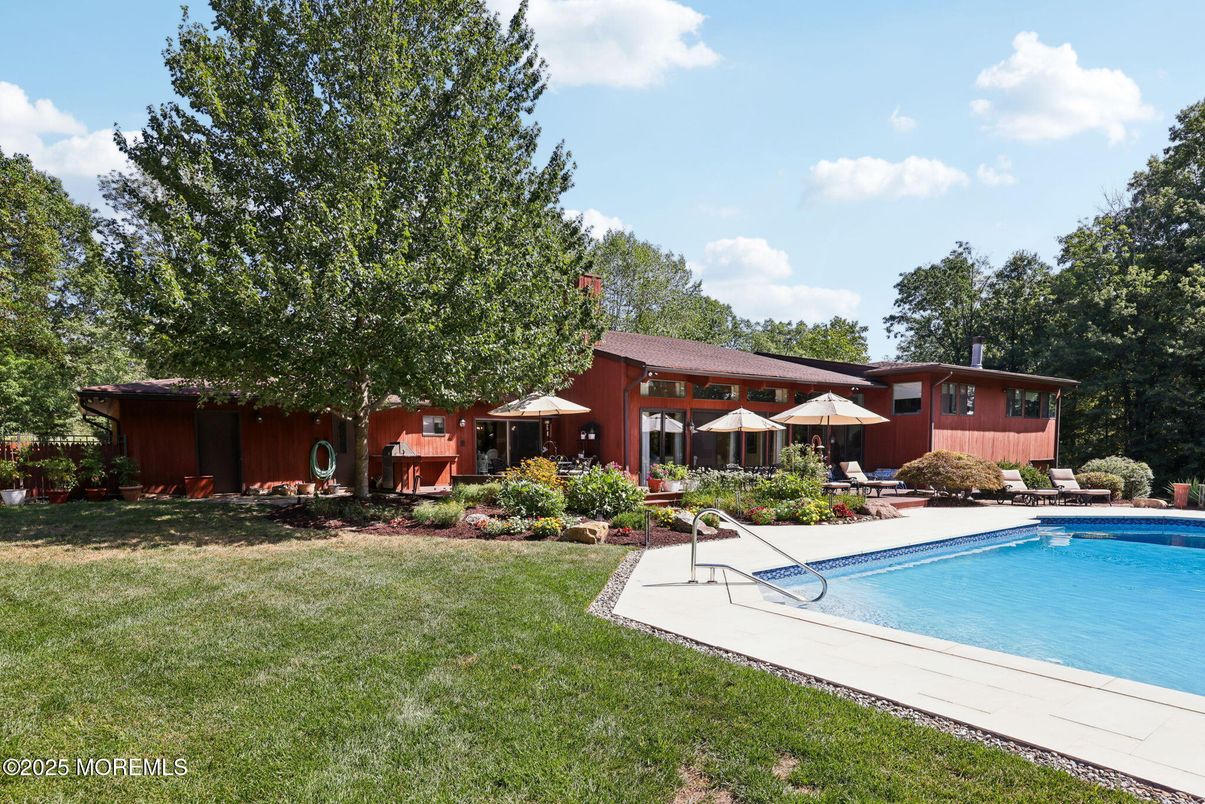 Backyard, Exterior, Pool