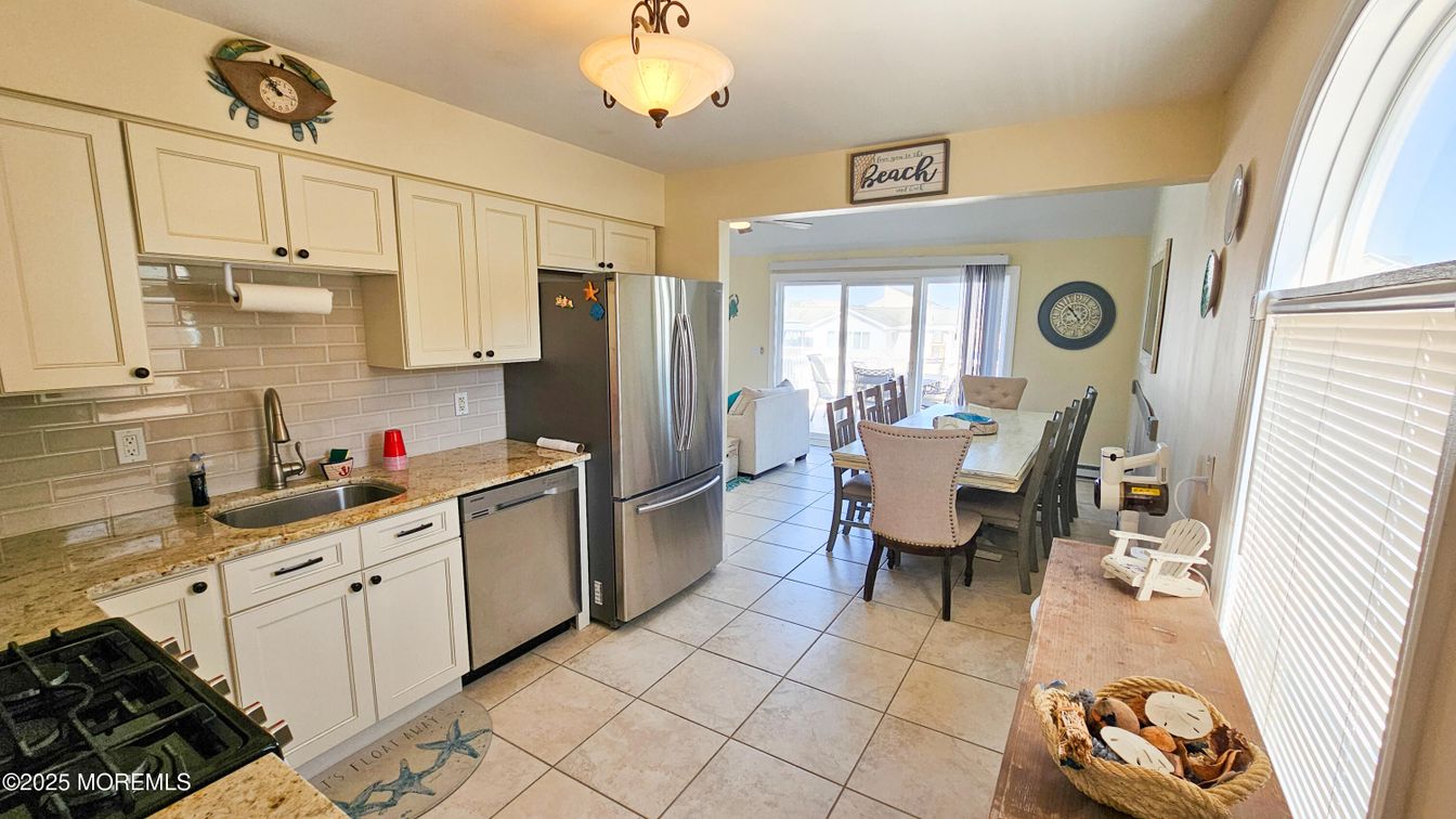 Dining room, Interior, Kitchen
