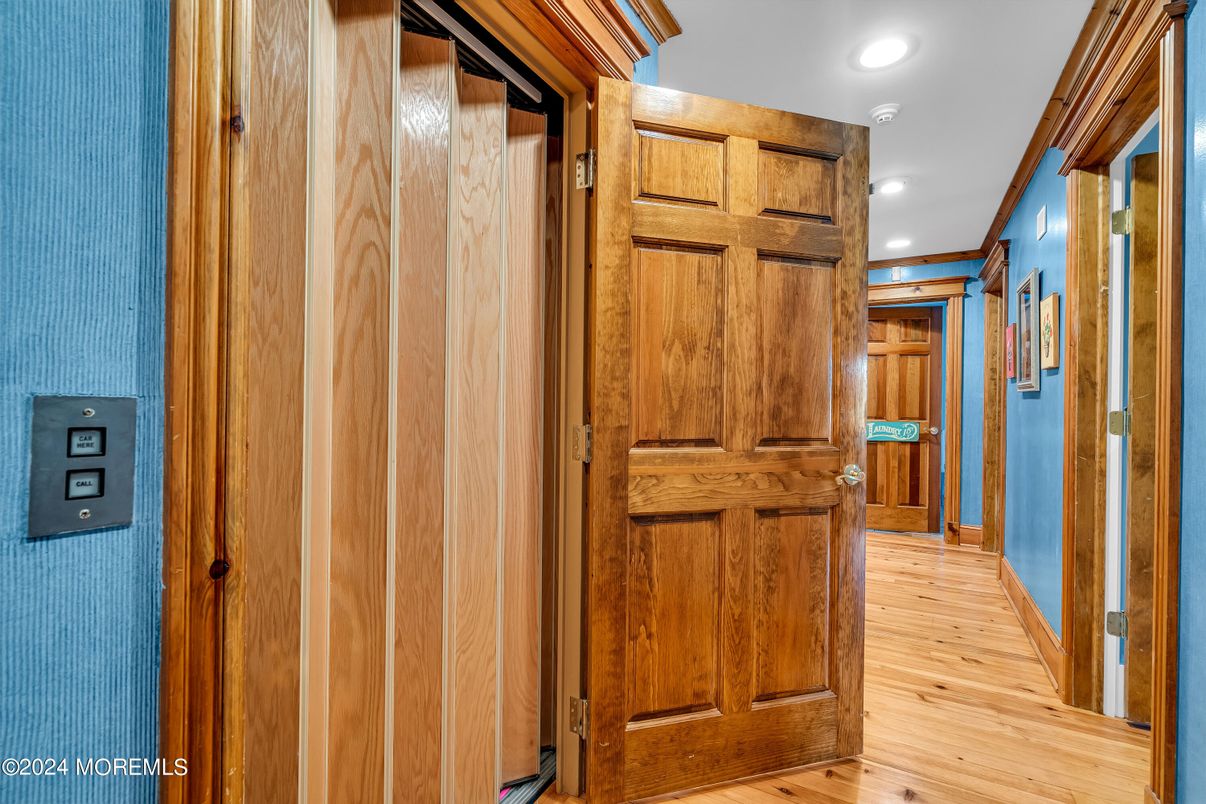 Elevator, Interior, Recessed Lighting, Wood Texture Flooring