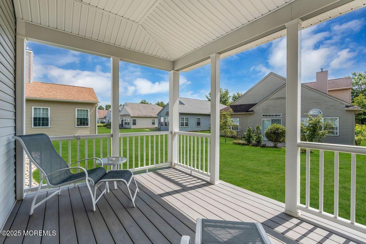 Backyard, Exterior, Sun Room