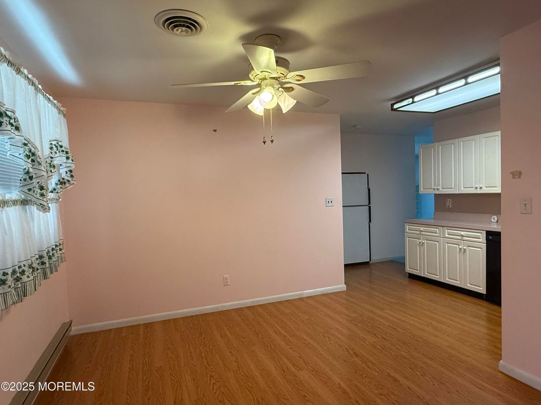 Empty room, Interior, Kitchen, Wood Texture Flooring