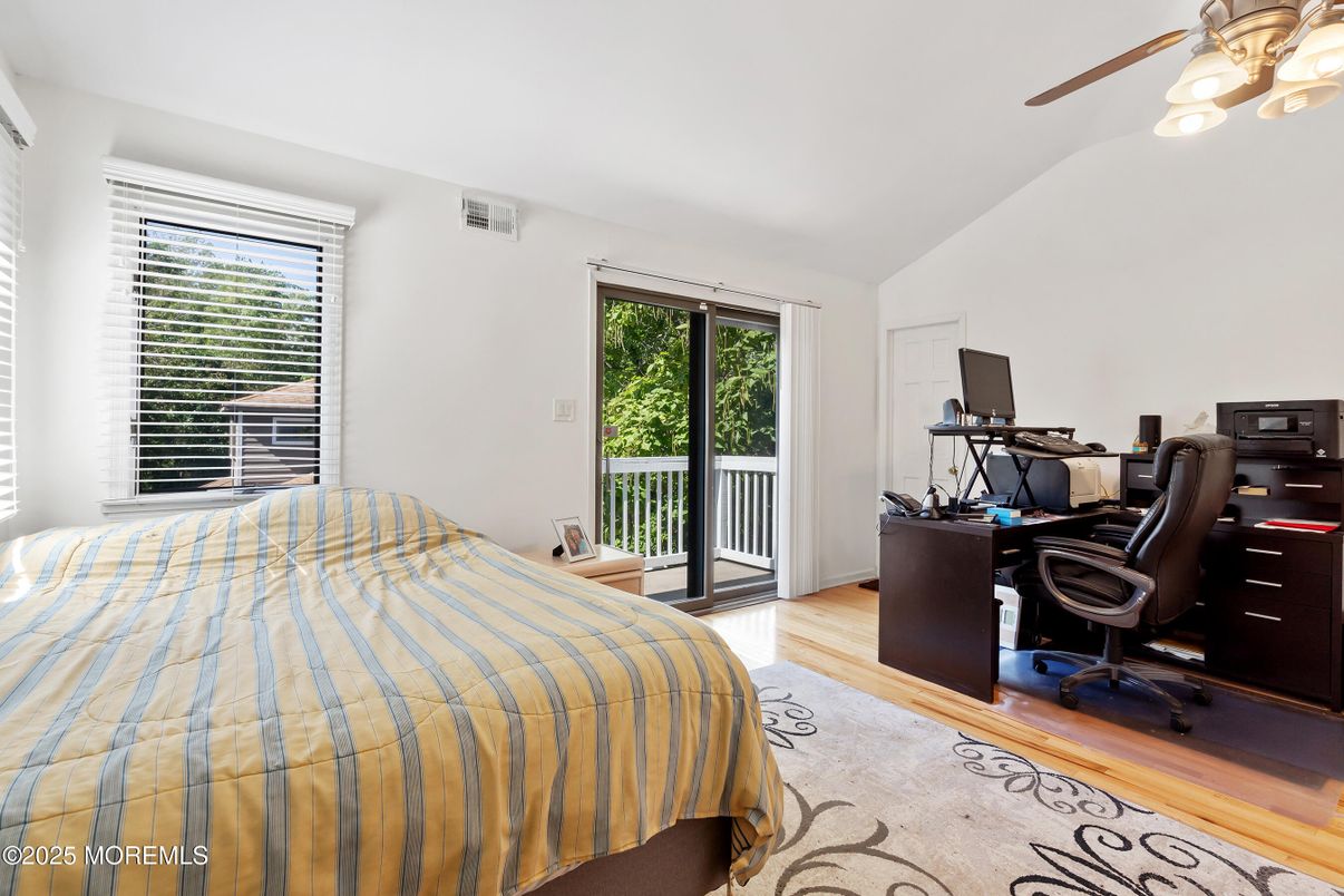 Bedroom, Home Office, Interior, Wood Texture Flooring