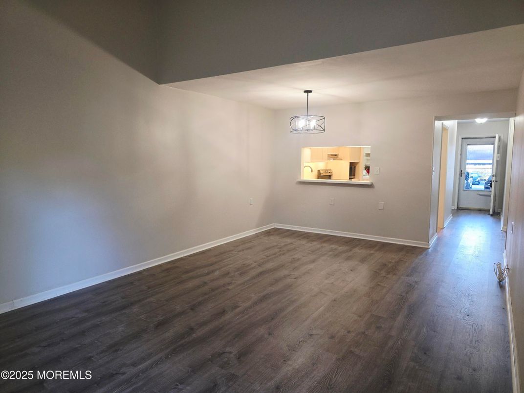 Empty room, Interior, Pendant Lights, Wood Texture Flooring