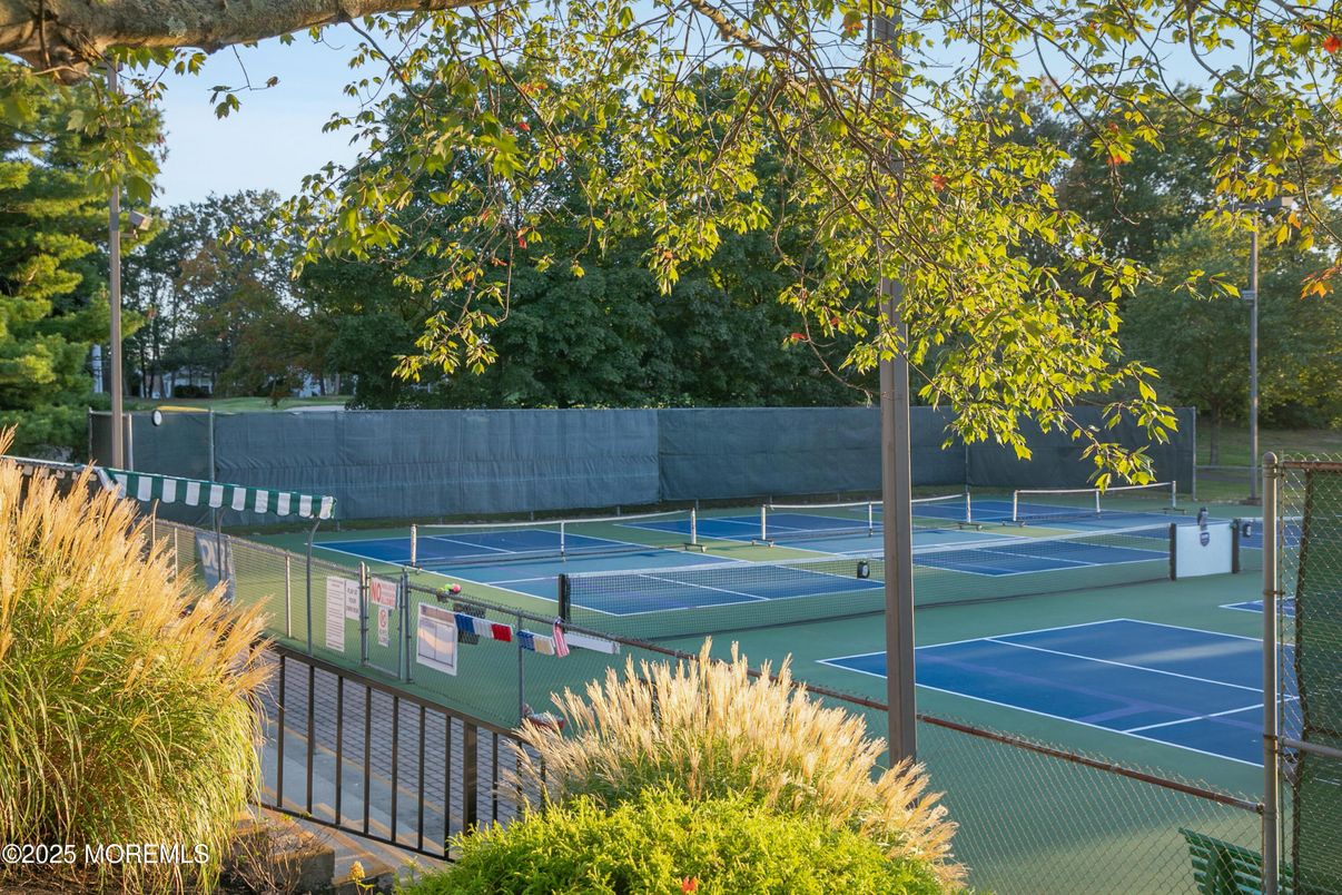 Exterior, Tennis Courts