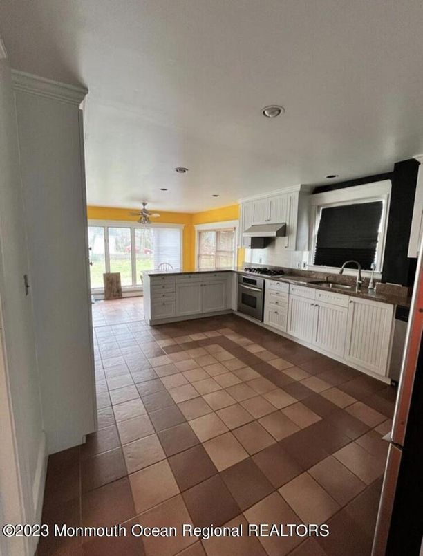 Interior, Kitchen, Recessed Lighting