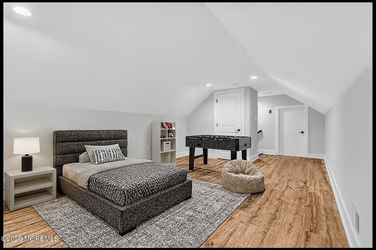 Bedroom, Game Room, Interior, Recessed Lighting, Wood Texture Flooring