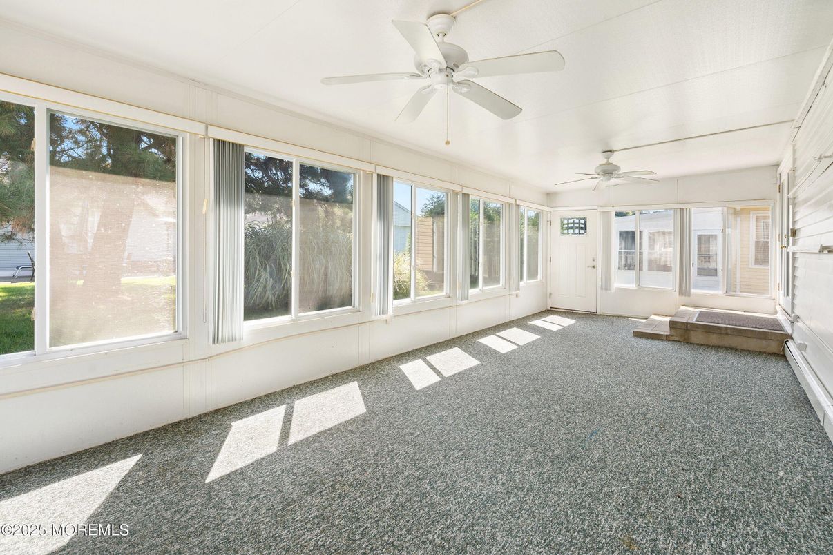 Empty room, Interior, Sun Room