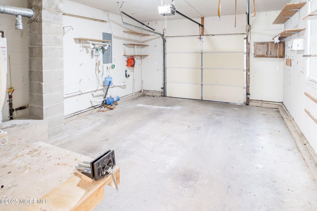 Garage, Interior