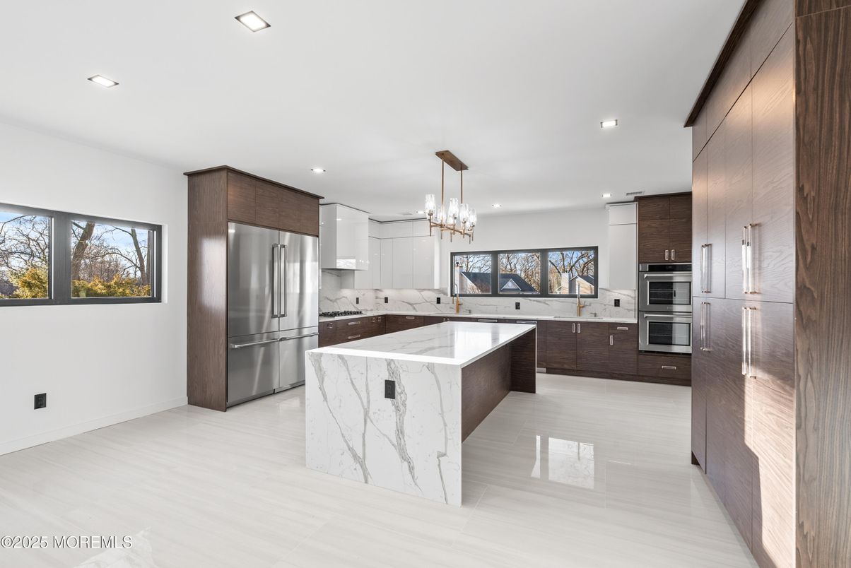 Interior, Kitchen, Pendant Lights, Recessed Lighting, Stainless Steel Appliances