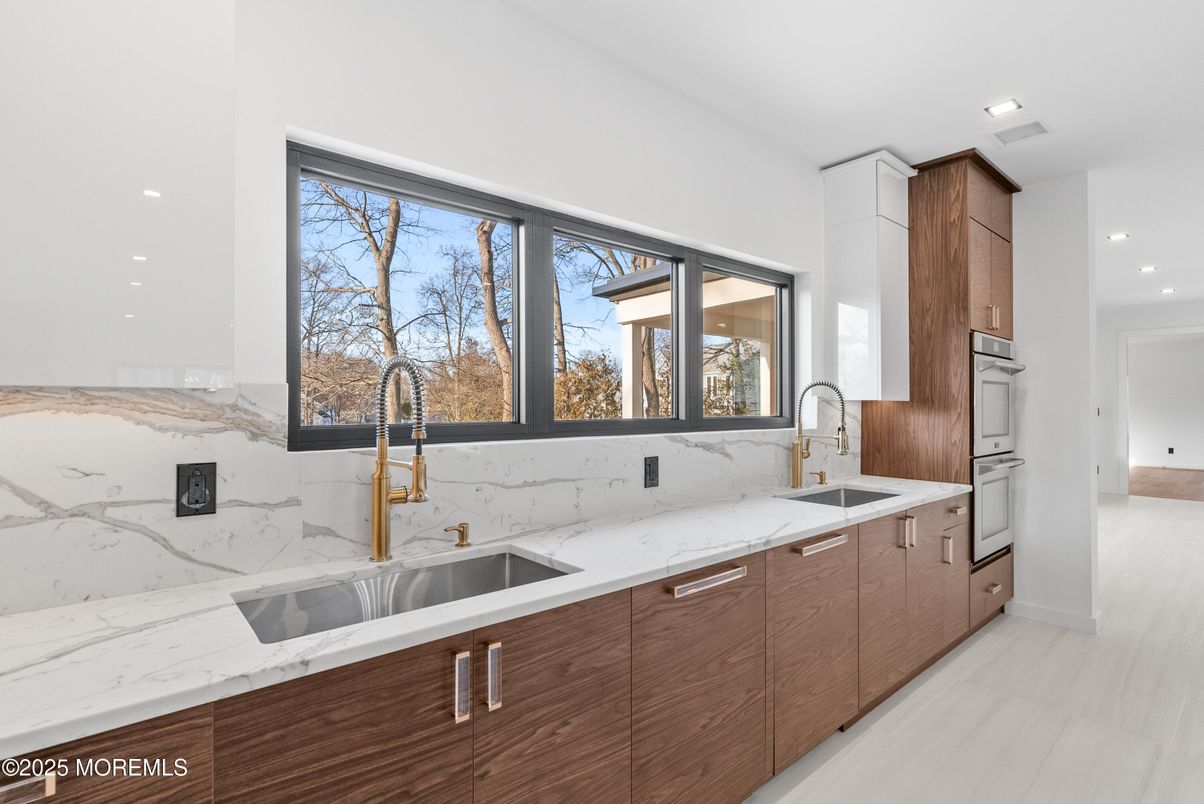 Interior, Kitchen, Marble Walls, Recessed Lighting