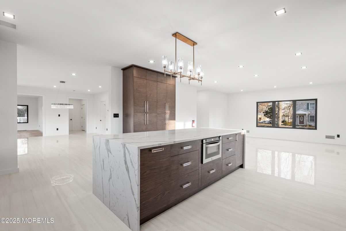 Interior, Kitchen, Pendant Lights, Recessed Lighting