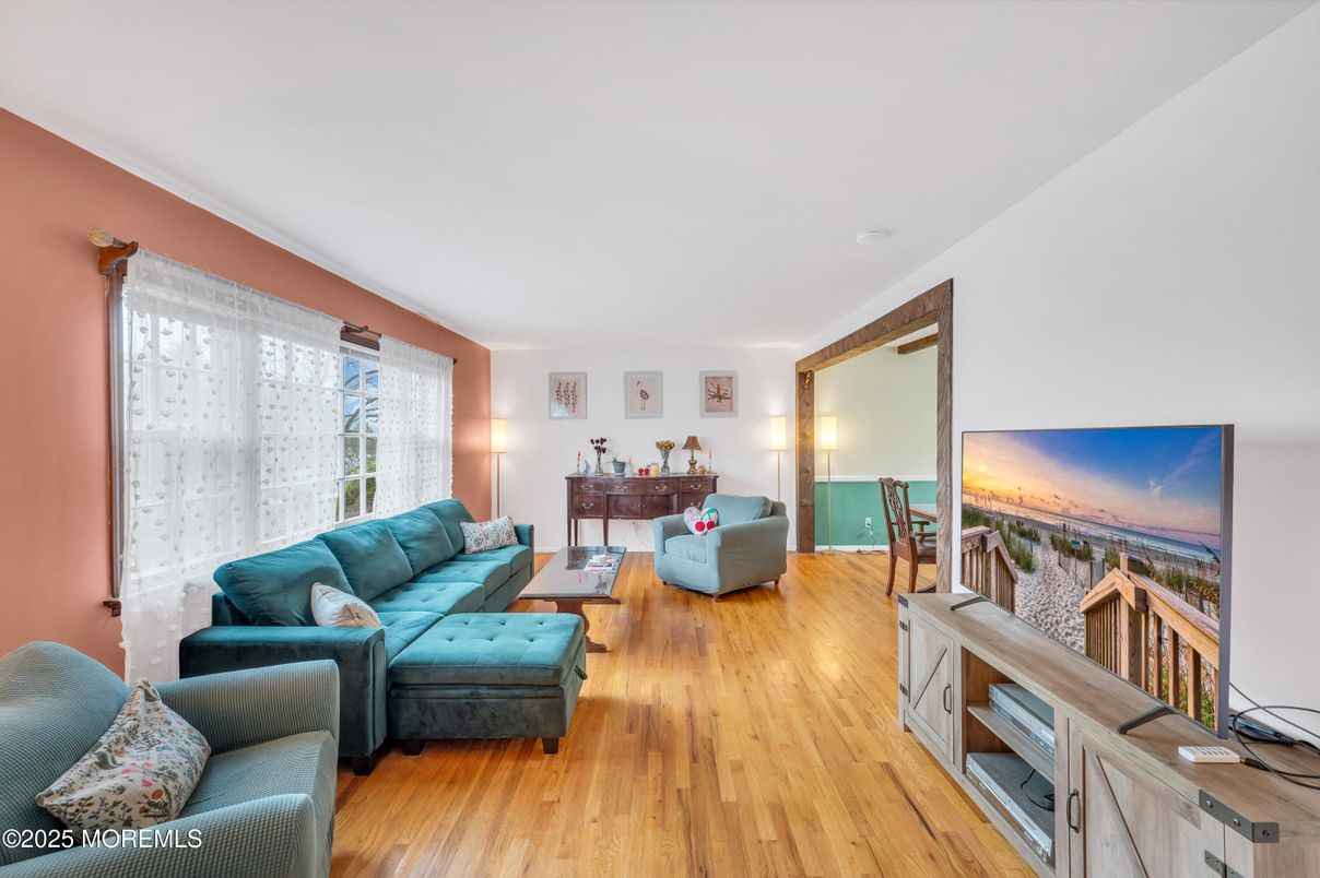 Interior, Living room, Water, Wood Texture Flooring