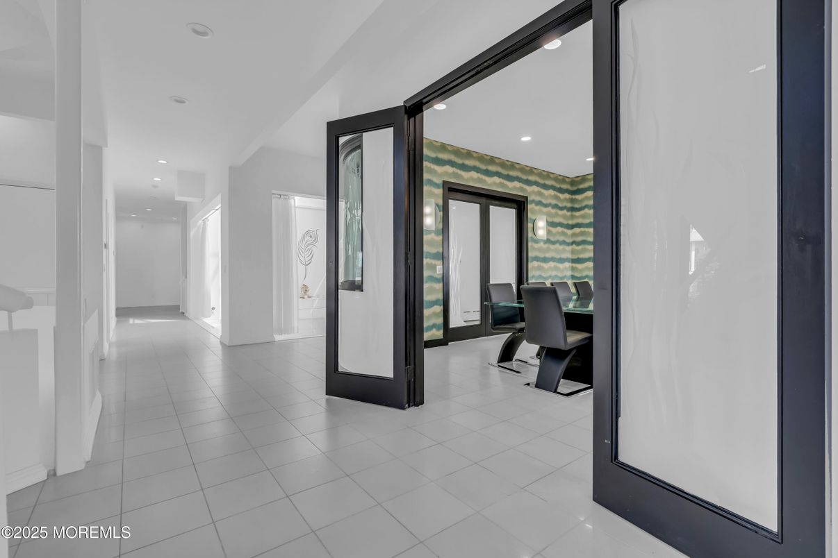 Interior, Recessed Lighting