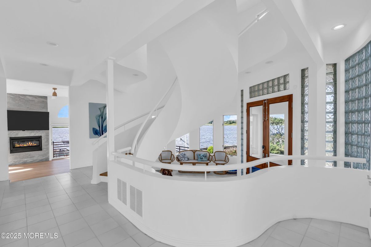 Fireplace, Interior, Recessed Lighting