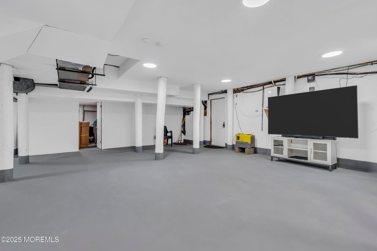 Garage, Interior, Recessed Lighting