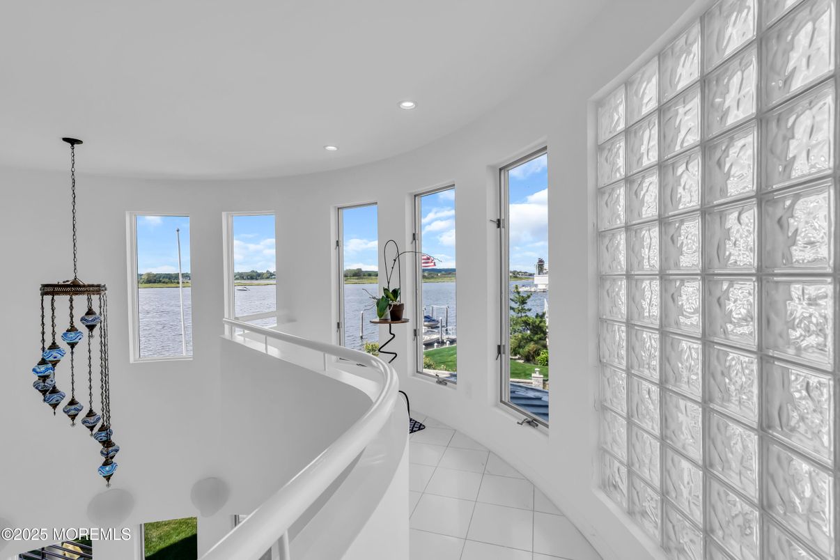 Interior, Recessed Lighting, Water