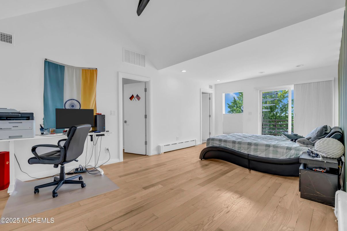 Bedroom, Home Office, Interior, Recessed Lighting, Wood Texture Flooring