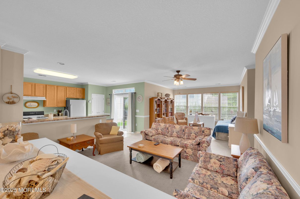 Dining room, Interior, Kitchen, Living room