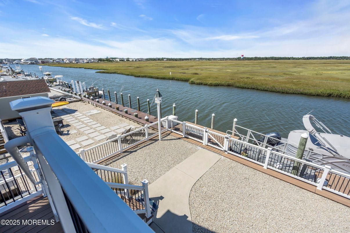 Exterior, Water