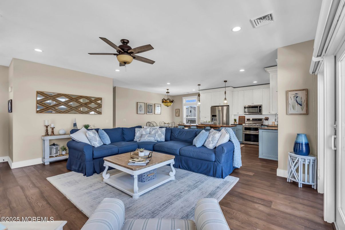 Interior, Kitchen, Living room, Pendant Lights, Recessed Lighting, Stainless Steel Appliances, Wood Texture Flooring