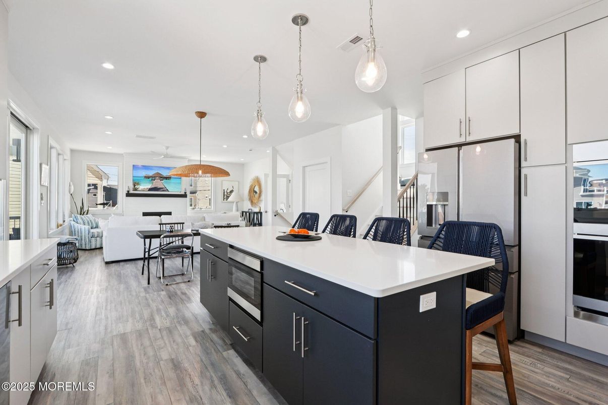 Dining room, Interior, Kitchen, Living room, Pendant Lights, Recessed Lighting, Wood Texture Flooring