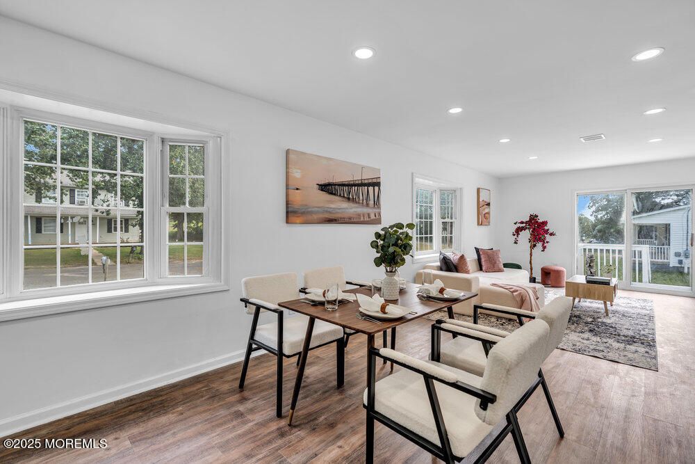 Dining room, Interior, Living room, Recessed Lighting, Wood Texture Flooring