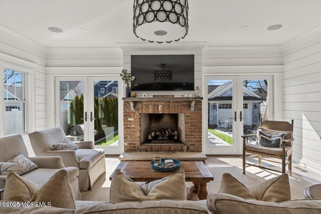 Fireplace, Interior, Living room, Recessed Lighting