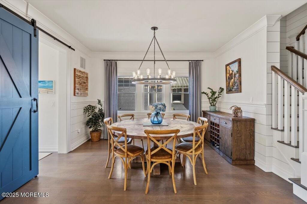 Chandelier, Dining room, Interior, Pendant Lights, Wood Texture Flooring