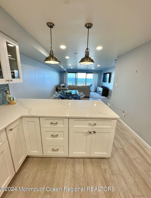 Interior, Kitchen, Pendant Lights, Recessed Lighting, Water, Wood Texture Flooring